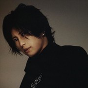Akabe Shadow on My World.